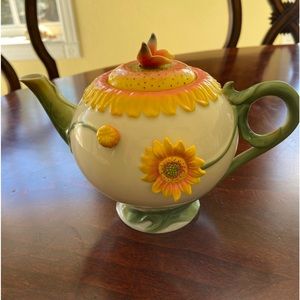 Pier 1 Teapot